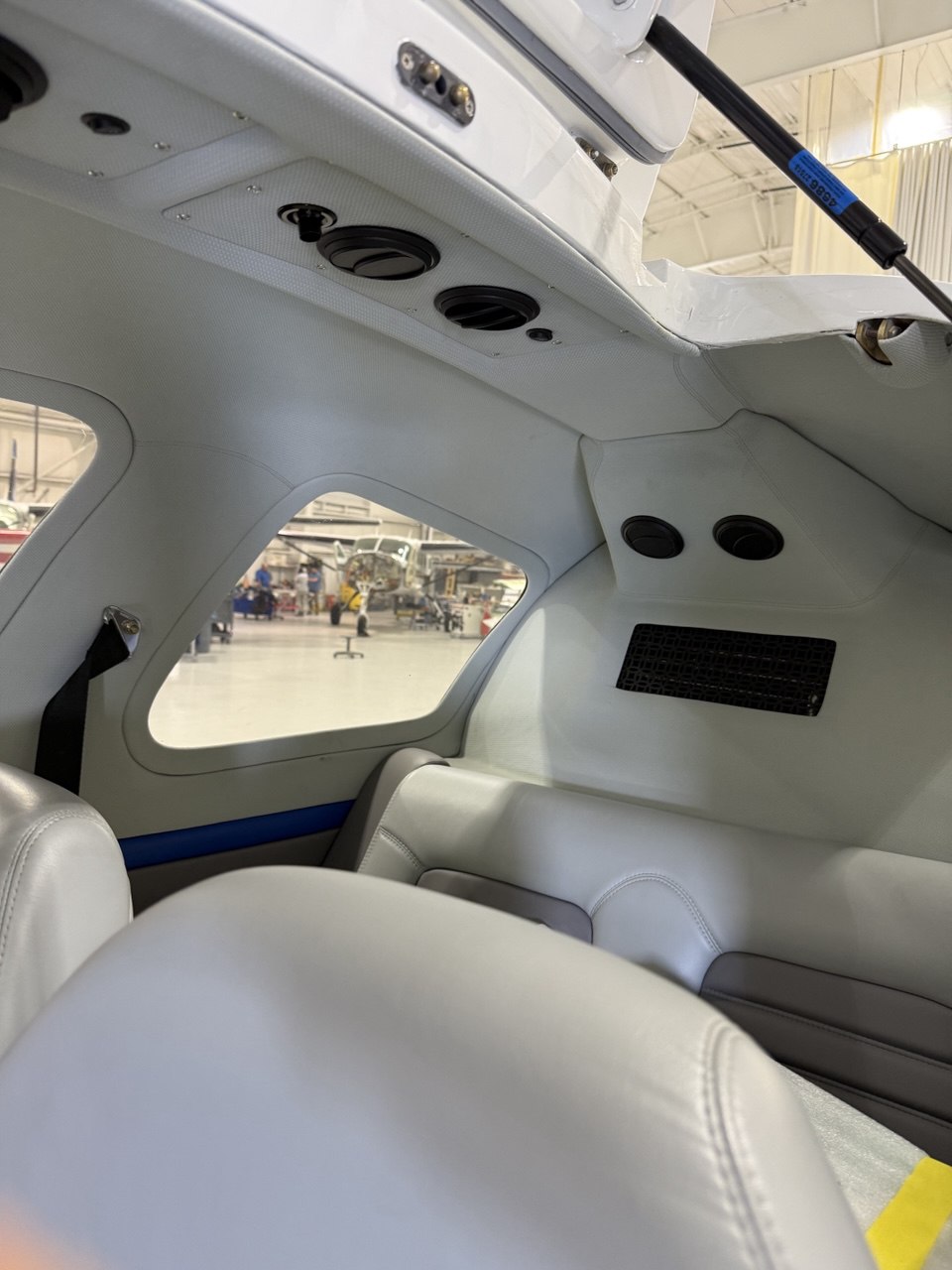 Lancair IV-P N451M photo