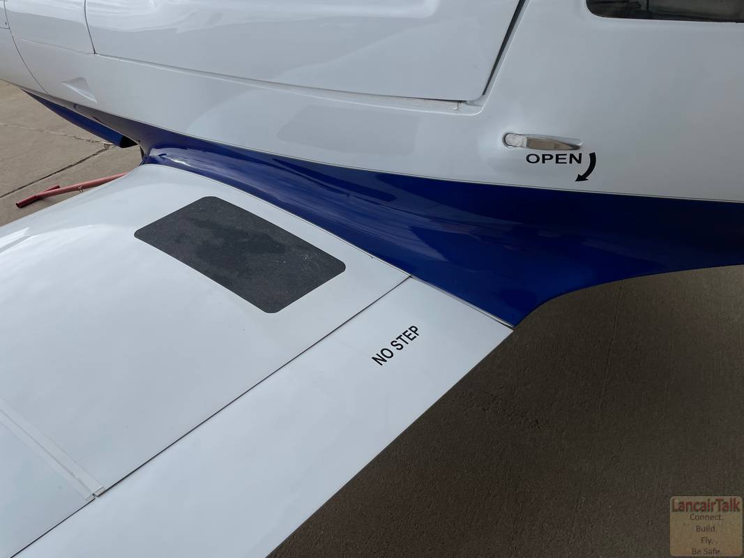 Lancair 320/360 N52LC photo