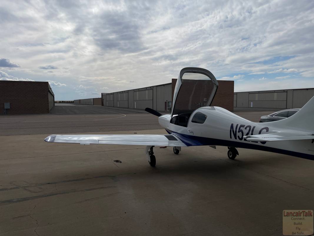 Lancair 320/360 N52LC photo