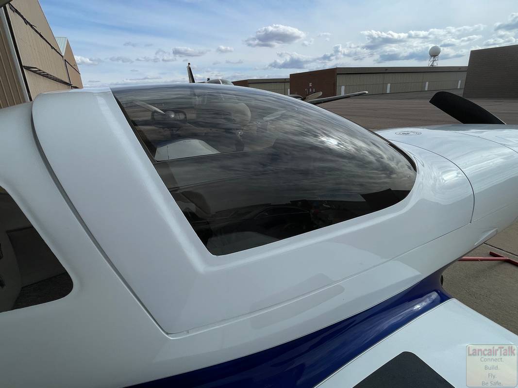Lancair 320/360 N52LC photo