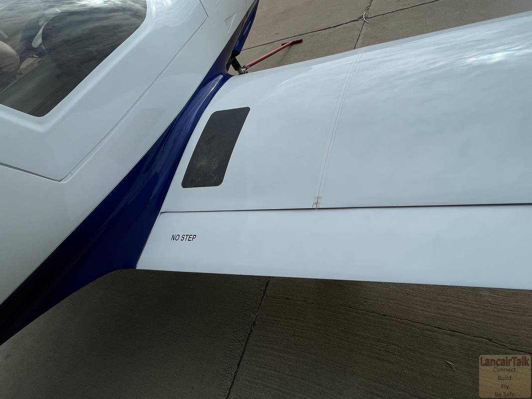 Lancair 320/360 N52LC photo