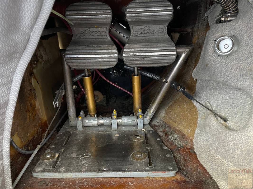 Lancair 320/360 N52LC photo