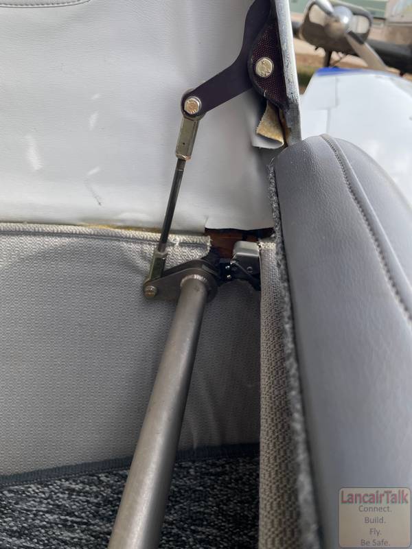 Lancair 320/360 N52LC photo